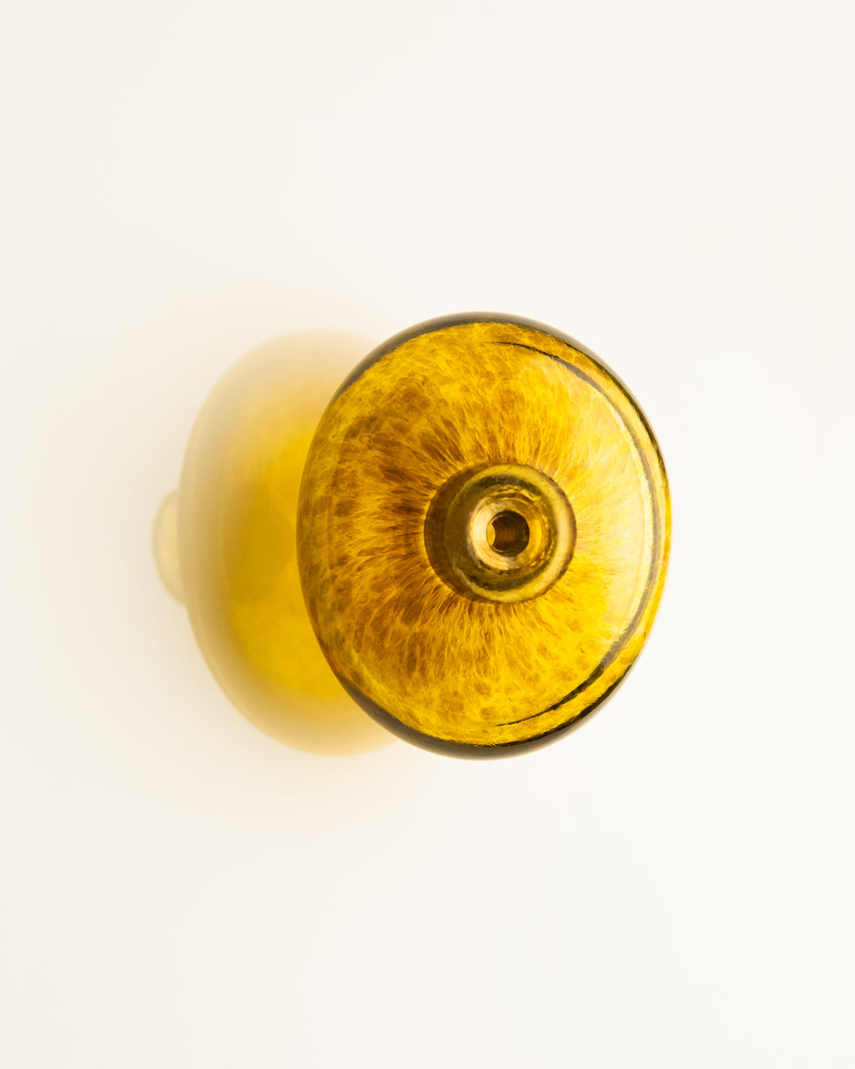 Yantar Knob